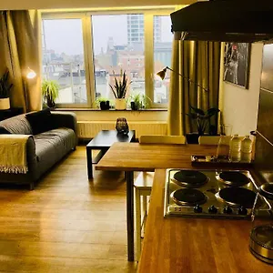 Station Apartment