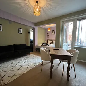 Appartement Lotelito Roomzzz, Antwerpen
