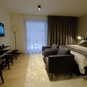 Hotel Qstay Good Living, Antwerpia