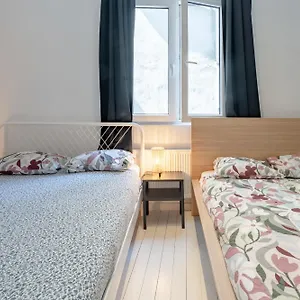 Beautiful Cozy In The Heart Of Apartment